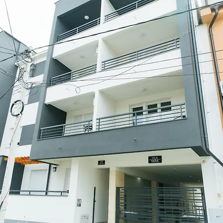 アパート Vojvodjanska Zora *