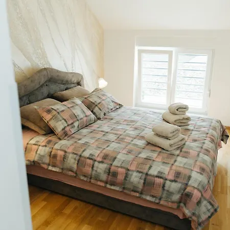 Vojvodjanska Zora Appartement *
